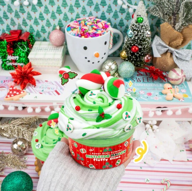 Mistletoe Mallow Fluffy Slime
