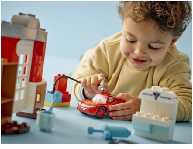 Lego® Duplo Disney and Pixar Cars Mcqueen’s Visit to Doc’s Garage